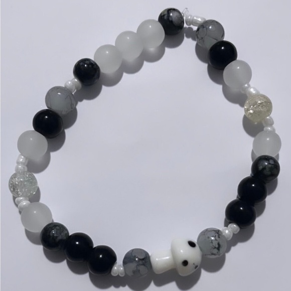 White and Black  Mushroom Bracelet - Picture 3 of 4